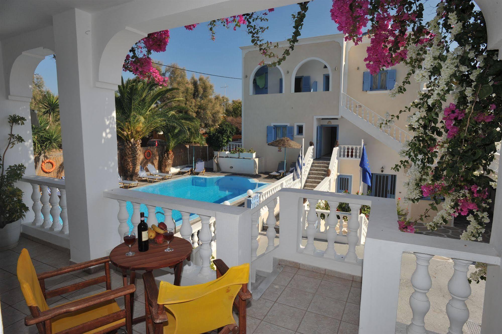 Stelios Place Perissa  Bagian luar foto